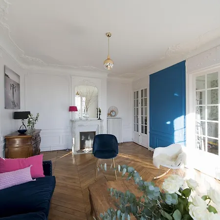 Cosy By The Seine Apartment Paris