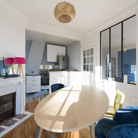 Apartment Cosy By The Seine